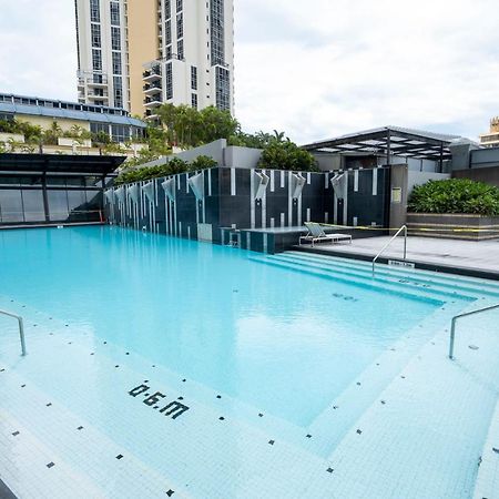 Circle On Cavill Apartment Gold Coast Exterior photo